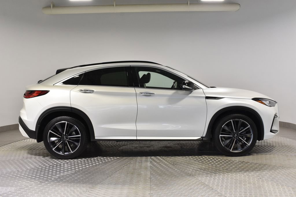 Certified 2025 INFINITI QX55 Luxe w/ Cargo Package image 7