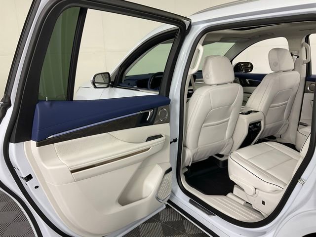 New 2026 Buick Enclave Avenir w/ Super Cruise Package image 32