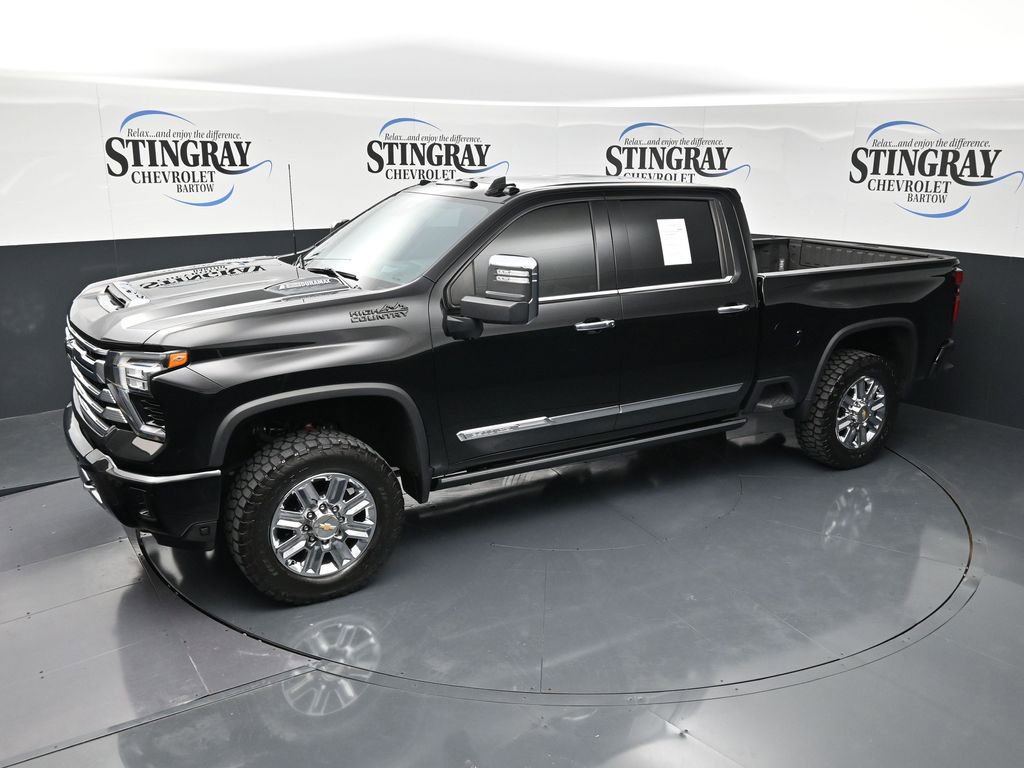 Used 2024 Chevrolet Silverado 2500 High Country w/ High Country Premium Package AWD/4WD image 11