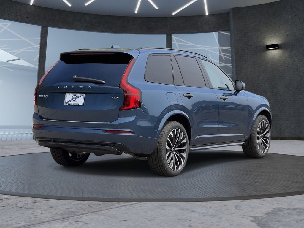 New 2026 Volvo XC90 T8 Ultra w/ Protection Package Premier AWD/4WD image 4