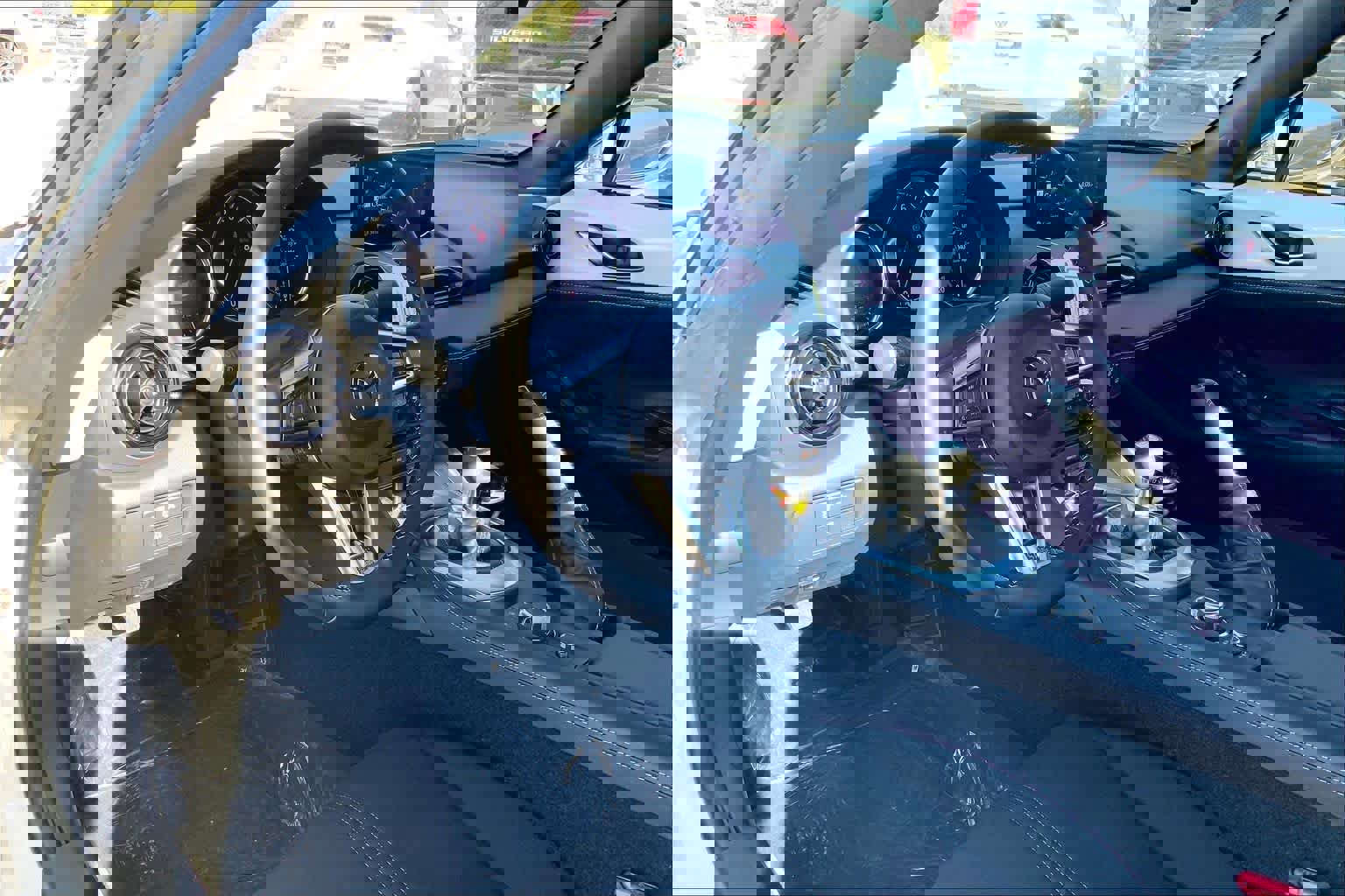 New 2025 MAZDA MX-5 Miata Club image 8