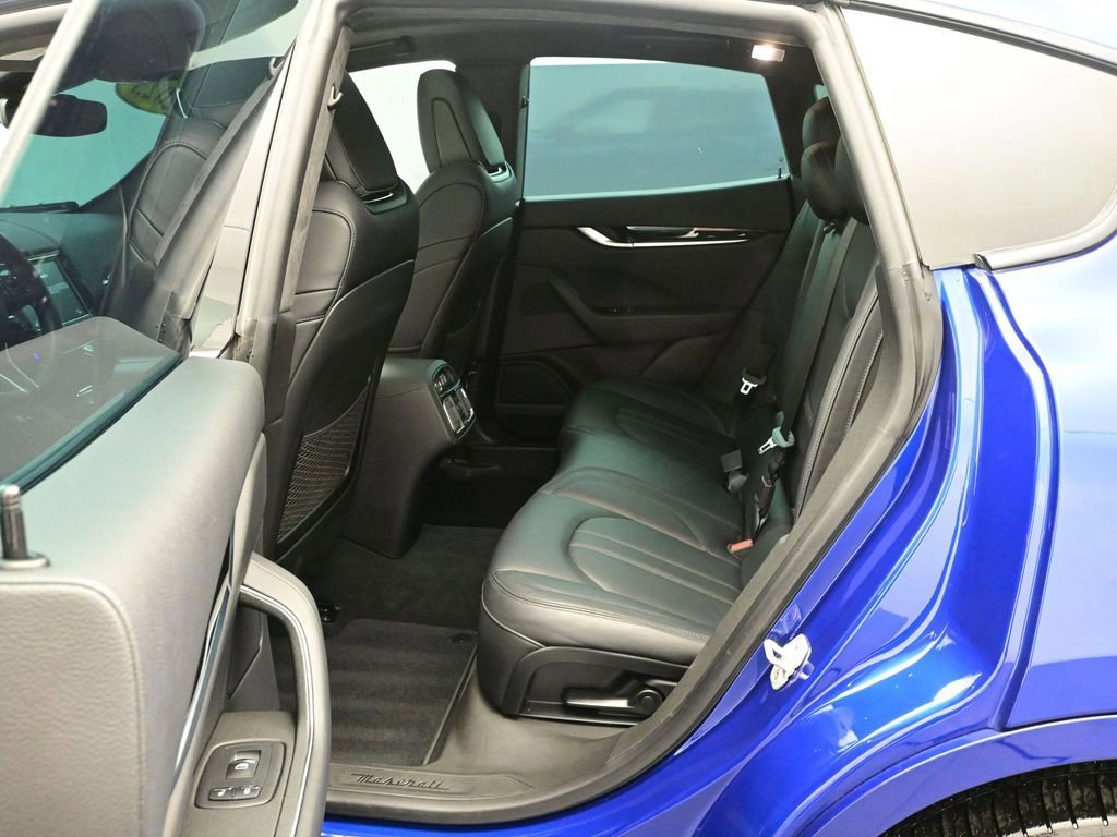 Used 2023 Maserati Levante Modena image 14