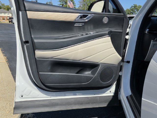 Used 2024 Genesis GV80 2.5T AWD/4WD image 17