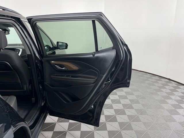 Used 2021 GMC Terrain SLE w/ Driver Convenience Package image 43