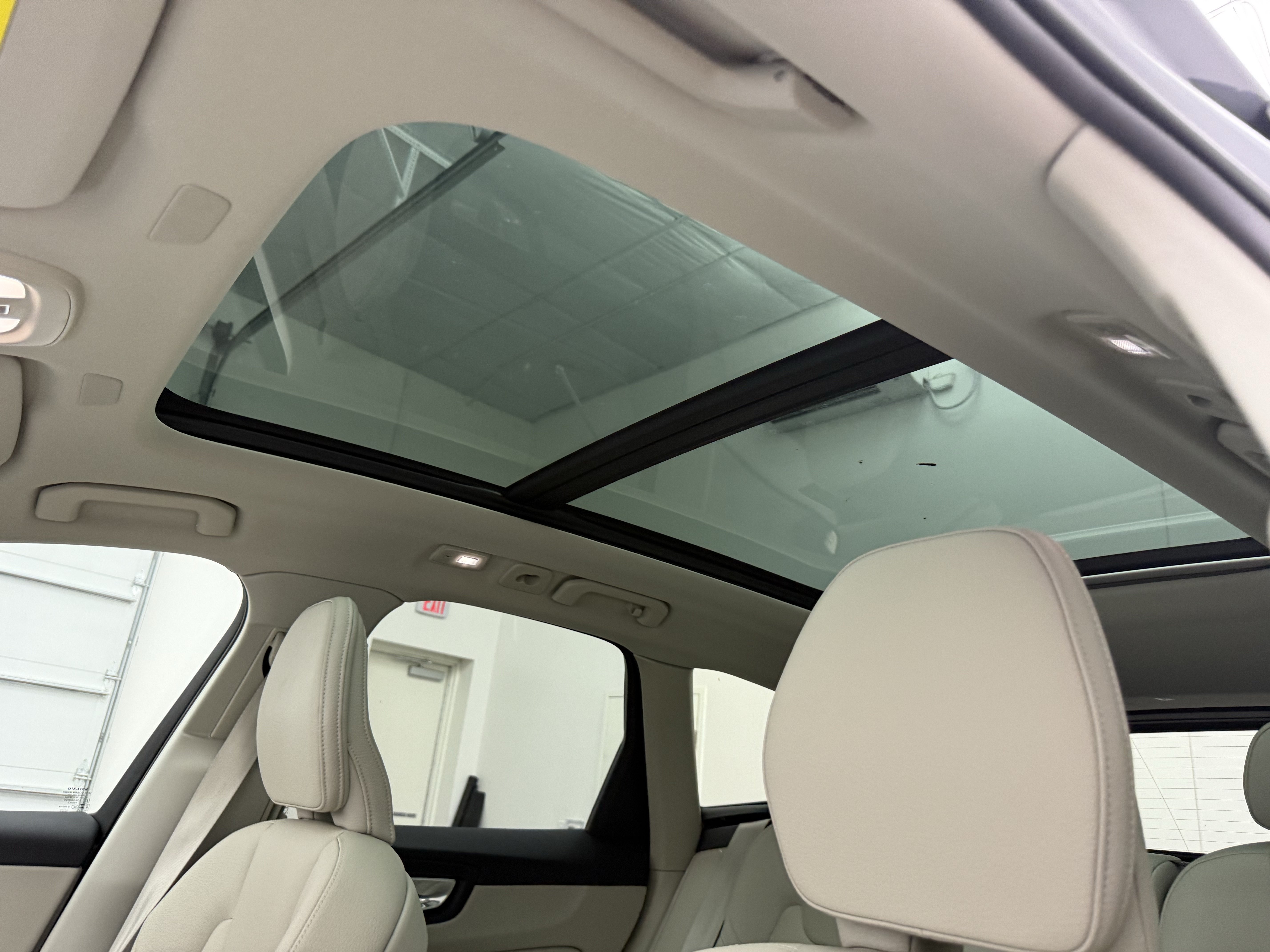 Certified 2023 Volvo XC60 B5 Plus w/ Climate Package FWD image 13