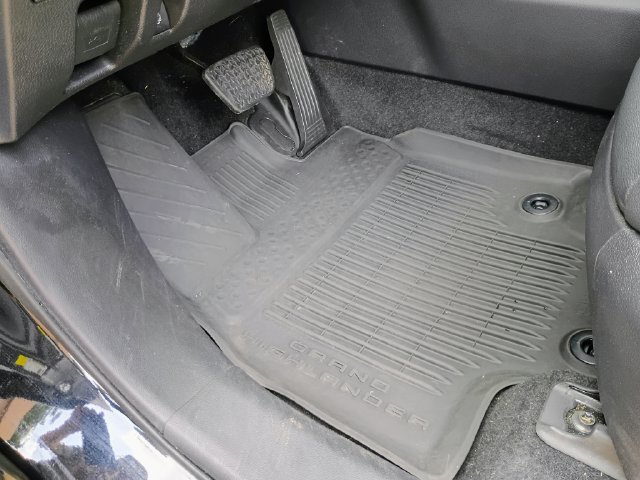 Used 2024 Toyota Grand Highlander FWD image 25