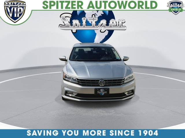 Used 2018 Volkswagen Passat 2.0T SE FWD image 4