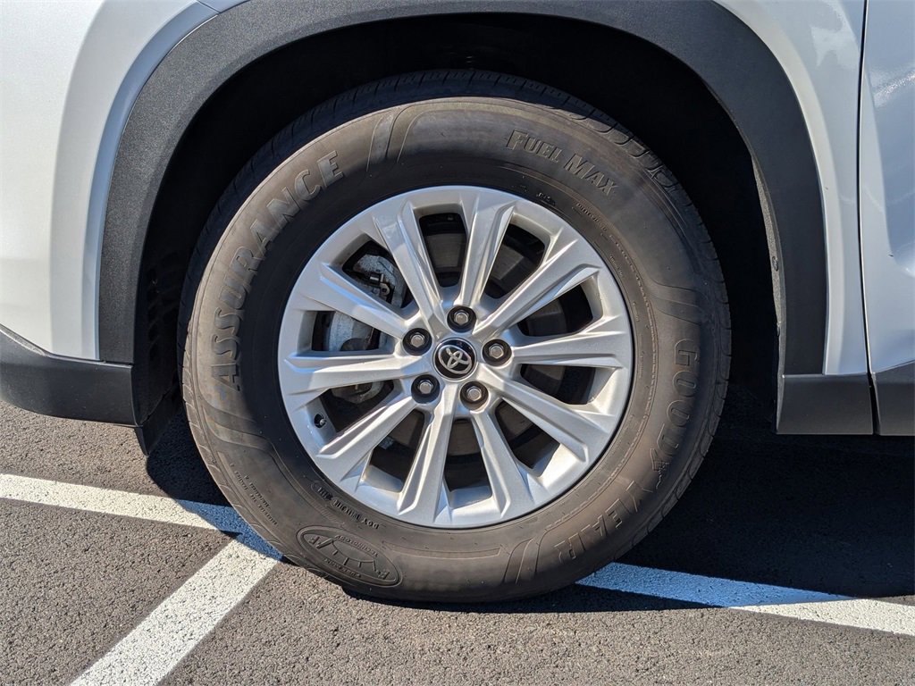 Used 2025 Toyota Grand Highlander FWD image 11