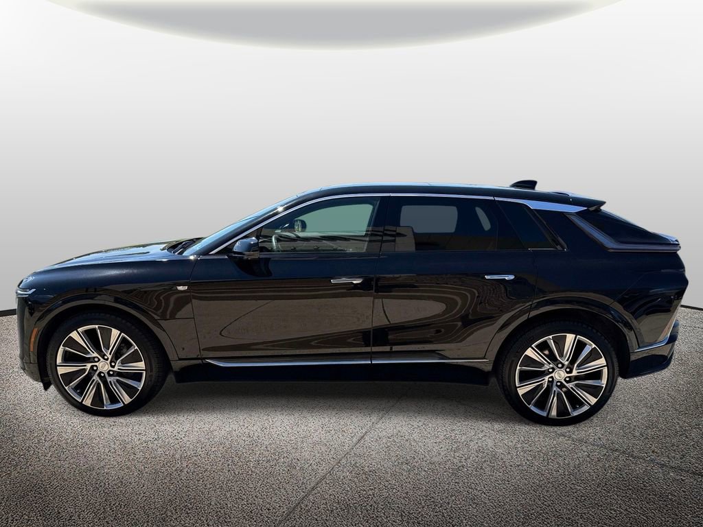 Used 2024 Cadillac Lyriq Luxury w/ LPO, Floor Liner Package image 3