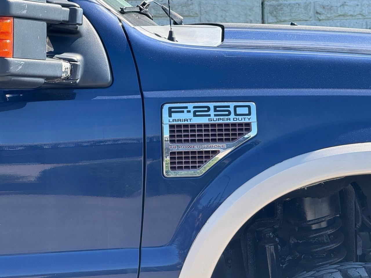 Used 2010 Ford F250 Lariat AWD/4WD image 3