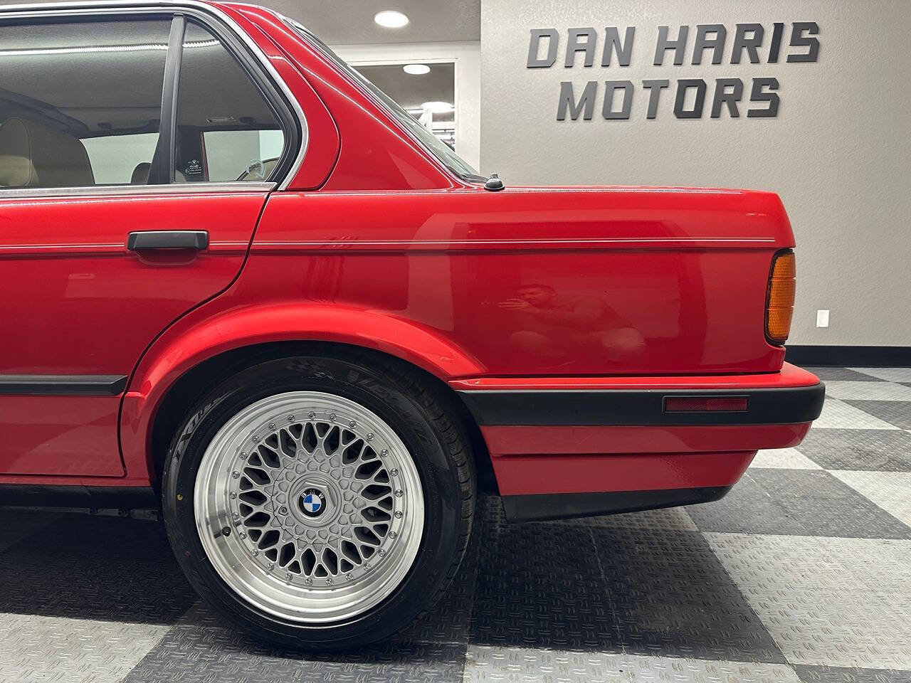 Used 1991 BMW 318i Sedan image 21