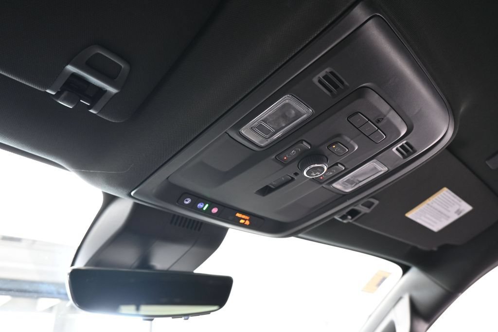 Used 2023 Chevrolet Tahoe High Country RWD image 25