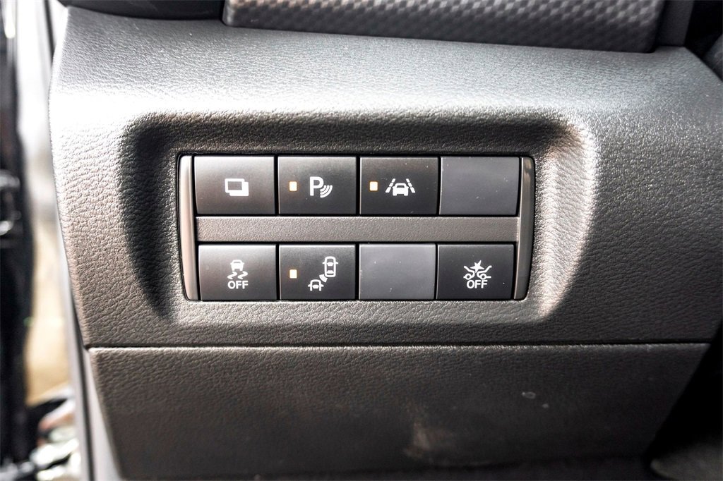 Used 2025 Nissan Kicks Play S image 16