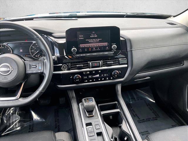 Used 2022 Nissan Pathfinder SV FWD image 8