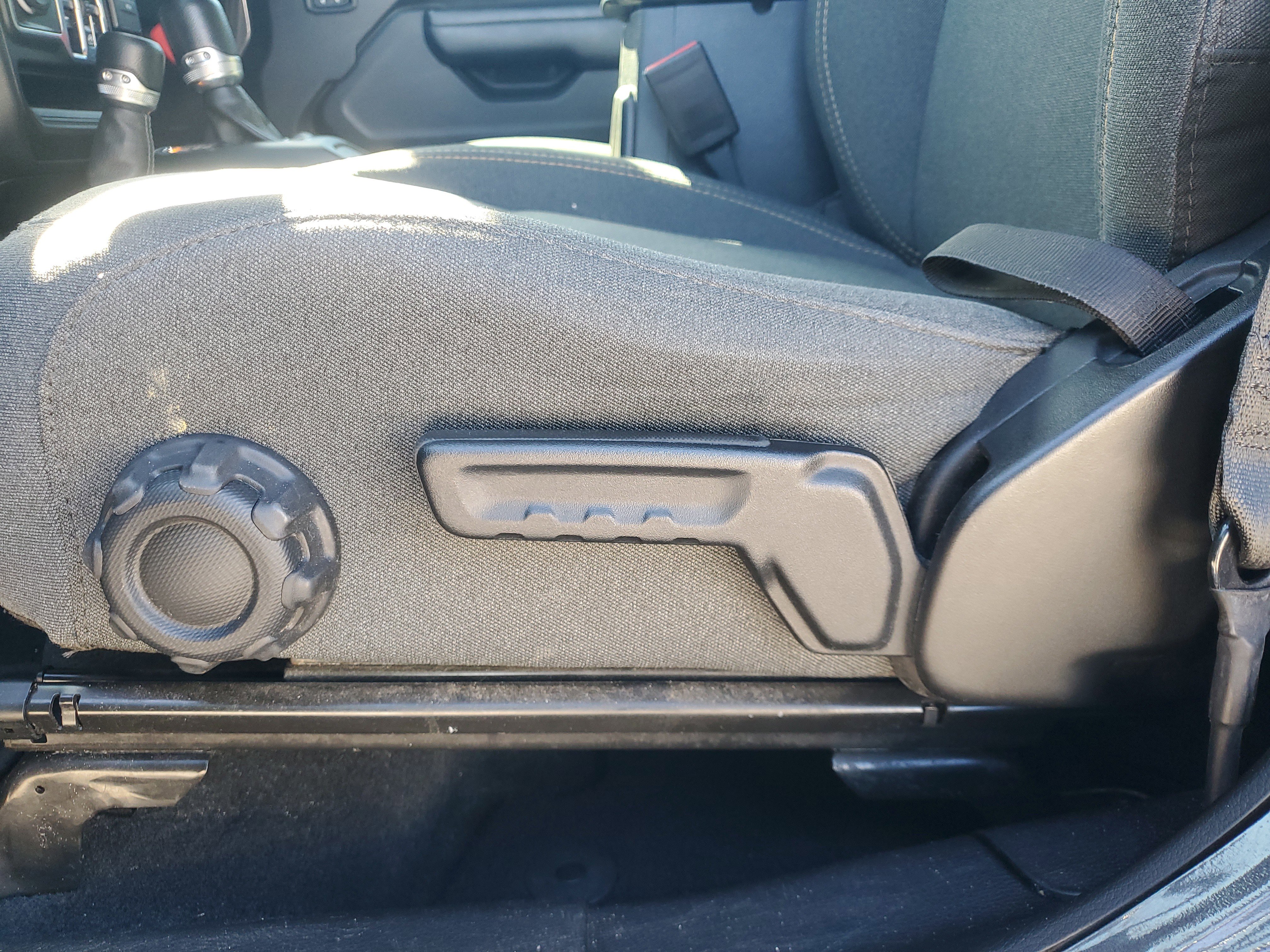 Used 2024 Jeep Wrangler Sport S w/ Convenience Group image 14