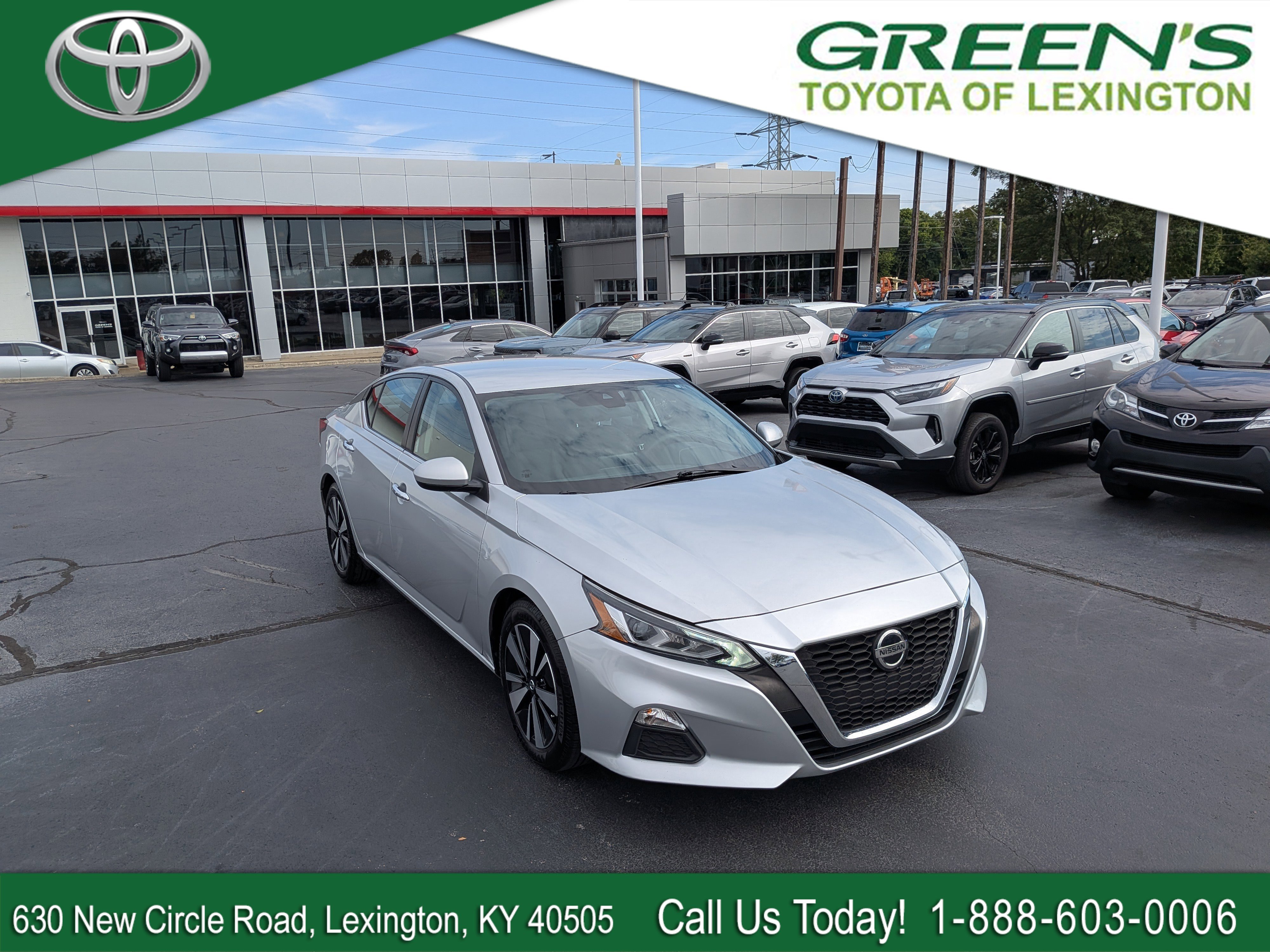 Used 2022 Nissan Altima 2.5 SV