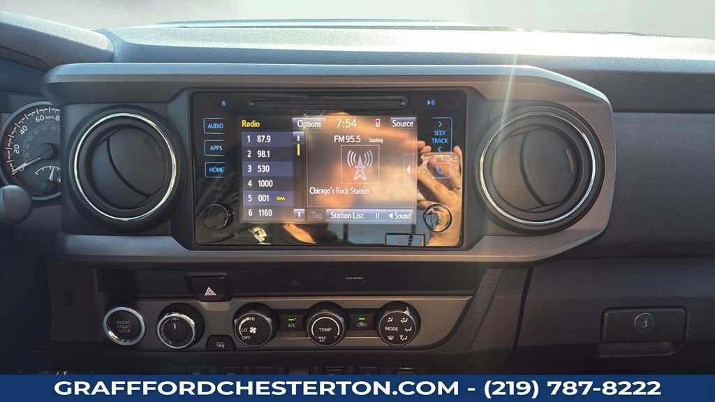 Used 2019 Toyota Tacoma TRD Sport AWD/4WD image 18