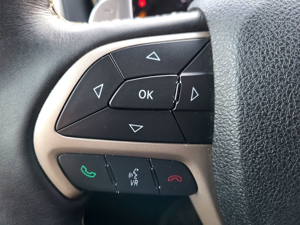 Used 2017 Jeep Grand Cherokee Limited w/ Trailer Tow Group IV image 29