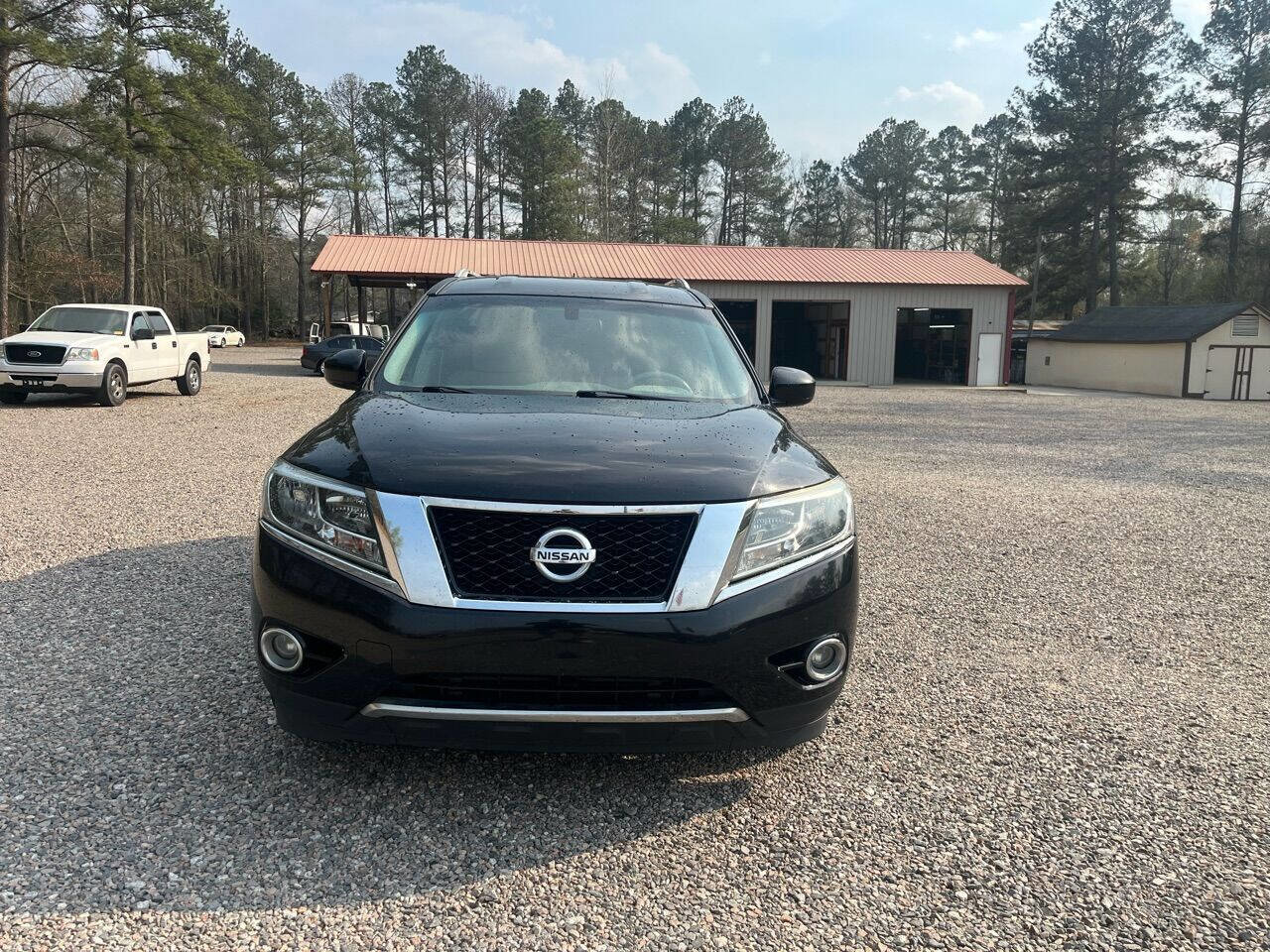 Used 2015 Nissan Pathfinder SV w/ Cargo Package image 3