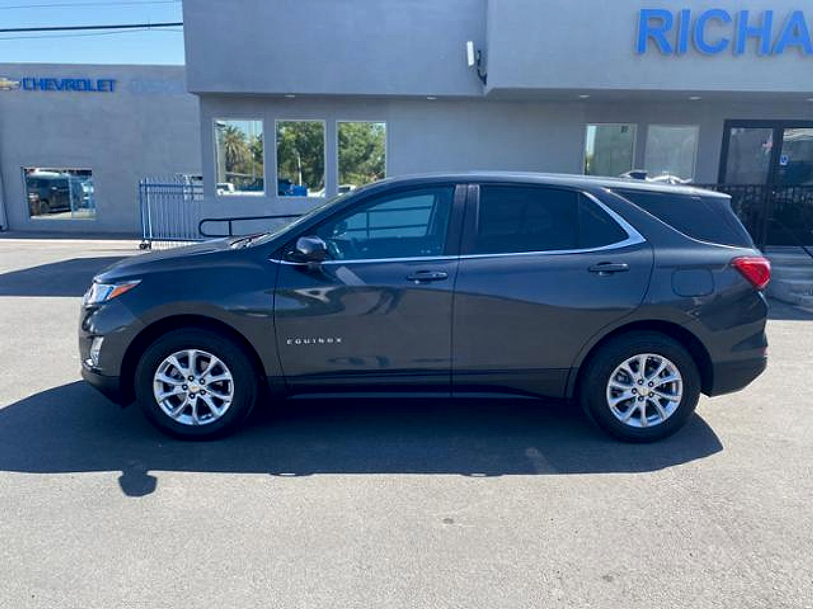 Used 2021 Chevrolet Equinox LT AWD/4WD image 8