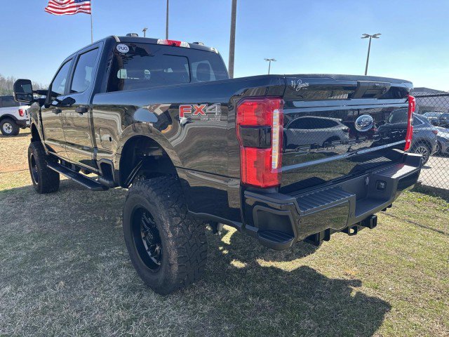 Used 2024 Ford F250 XL w/ STX Appearance Package image 5