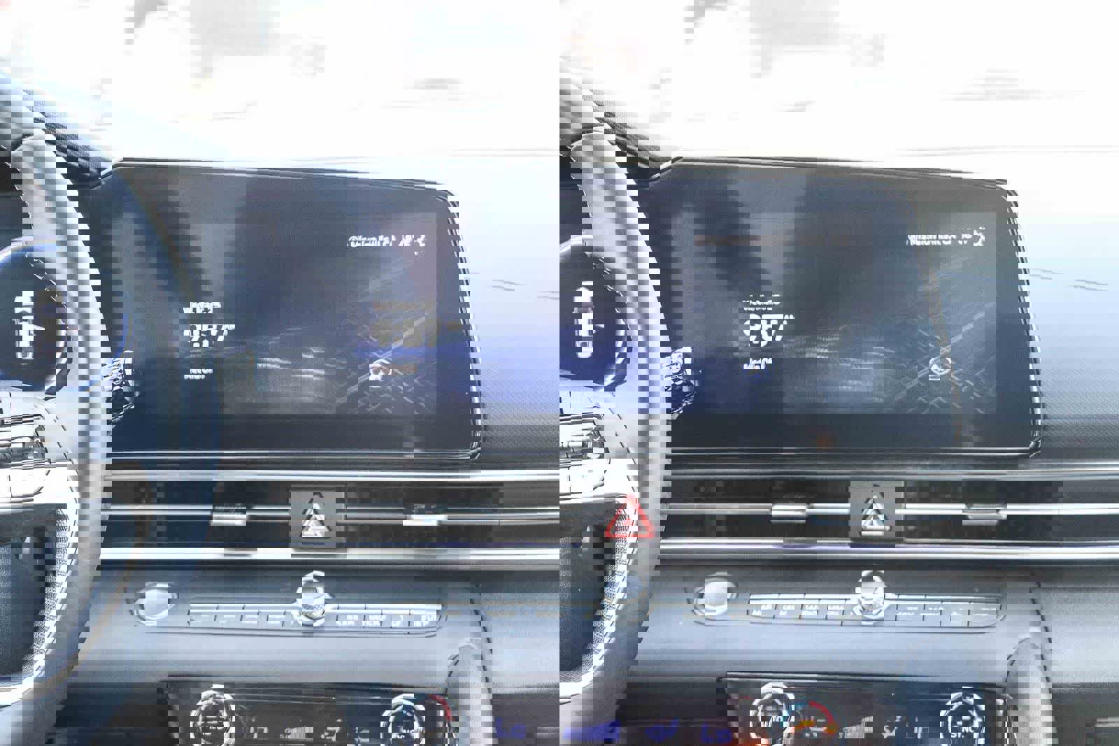 Certified 2023 Hyundai Elantra Limited w/ Cargo Package image 13