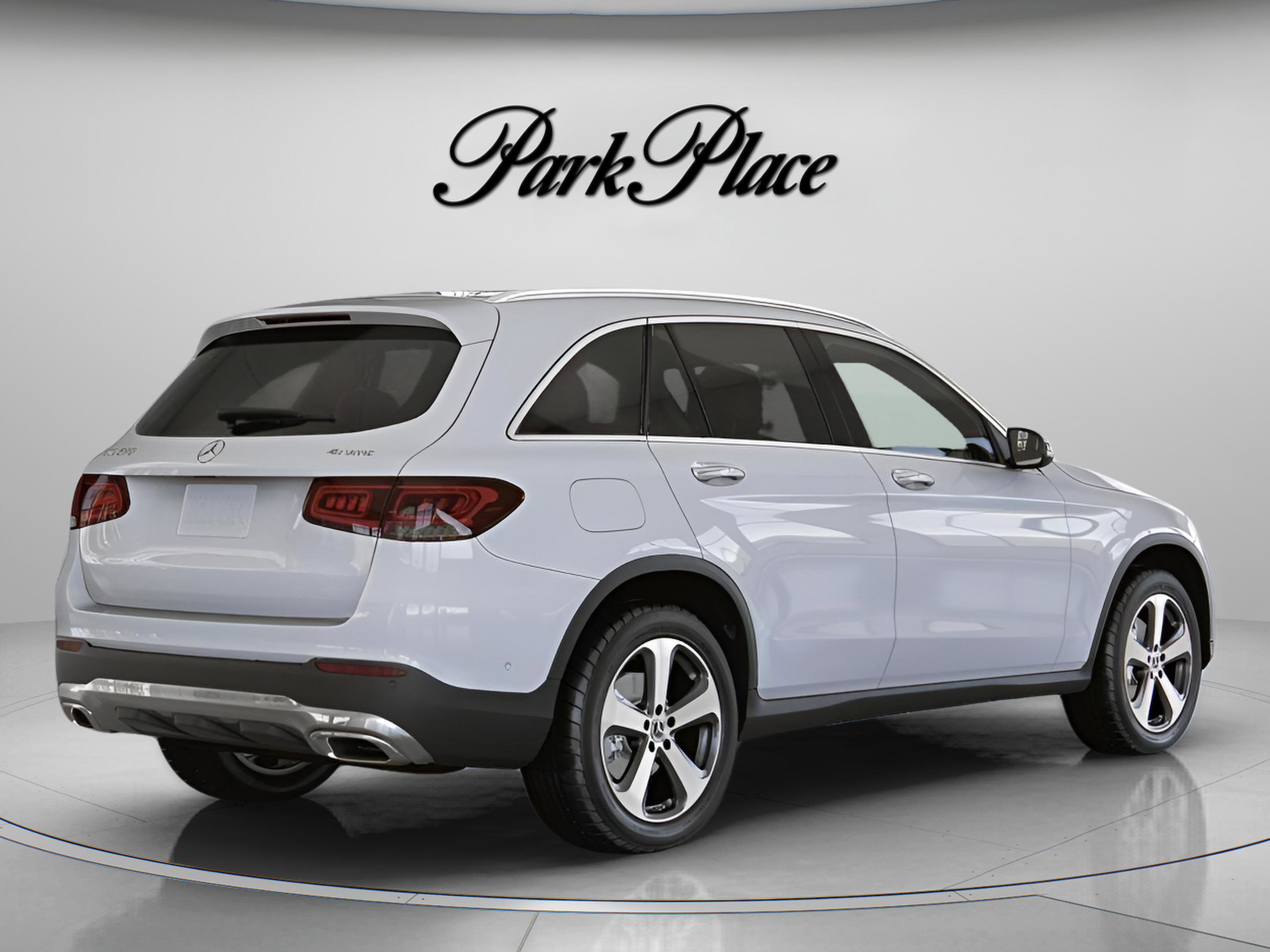 Certified 2022 Mercedes-Benz GLC 300 4MATIC w/ Premium Package Lite image 21
