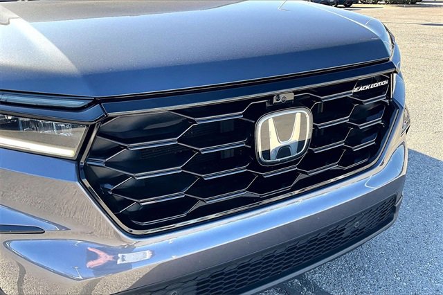 Used 2025 Honda Pilot Black Edition image 25