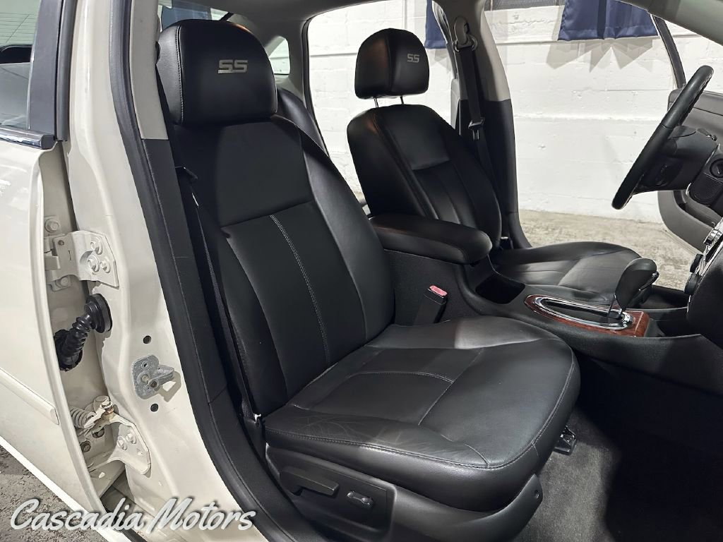 Used 2007 Chevrolet Impala SS w/ Convenience Package image 12