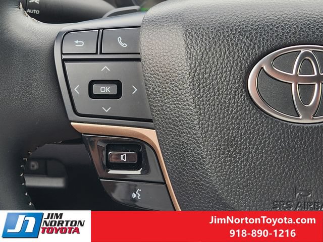Used 2025 Toyota Crown Signia w/ Advanced Technology Package AWD/4WD image 29