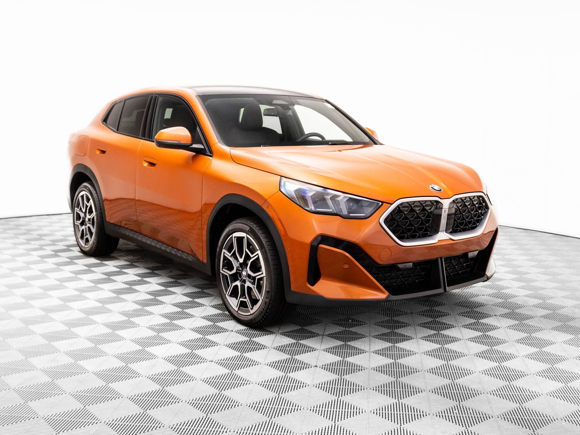 Certified 2025 BMW X2 xDrive28i AWD/4WD image 8