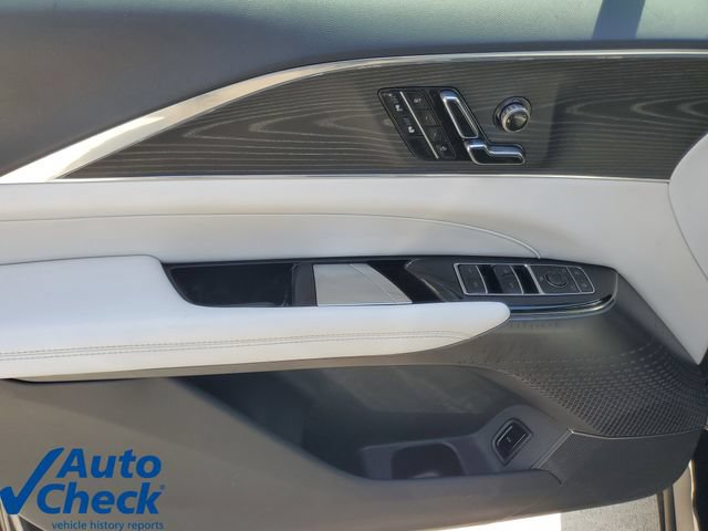 Certified 2024 Cadillac Lyriq Sport RWD image 21
