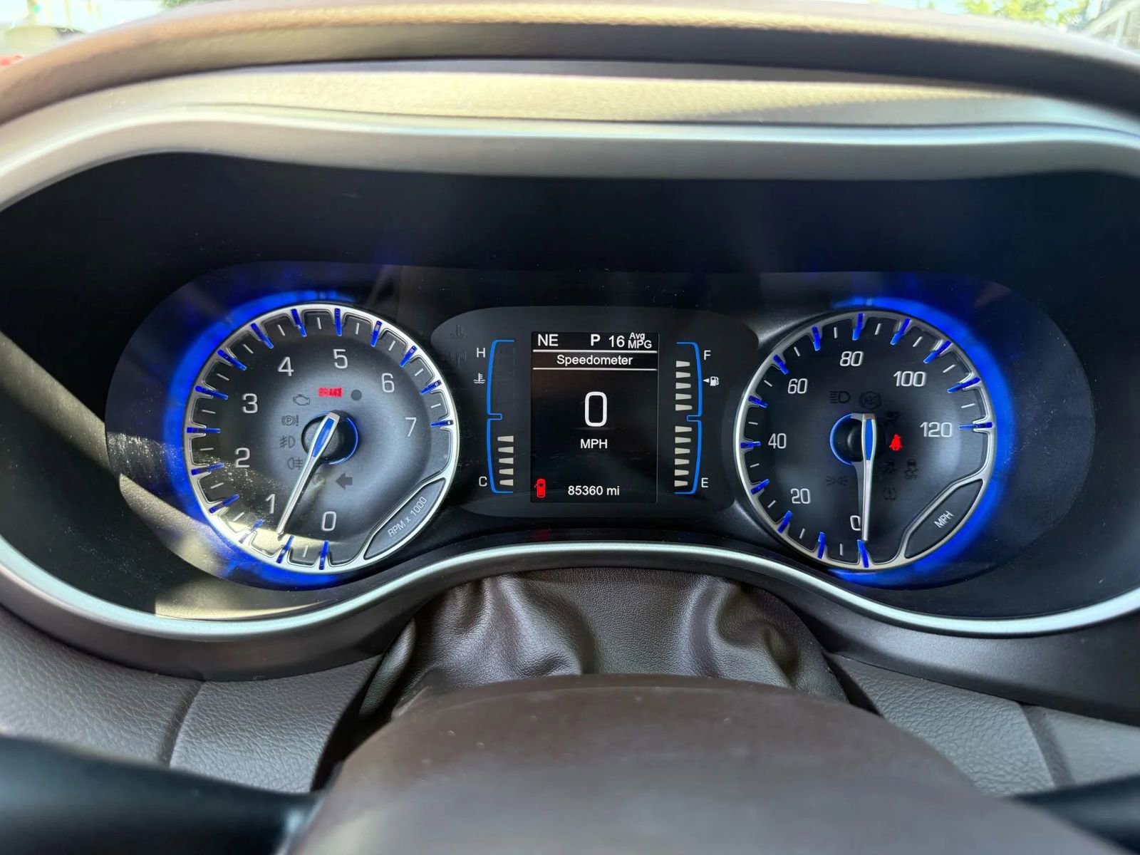 Used 2017 Chrysler Pacifica Touring-L image 21