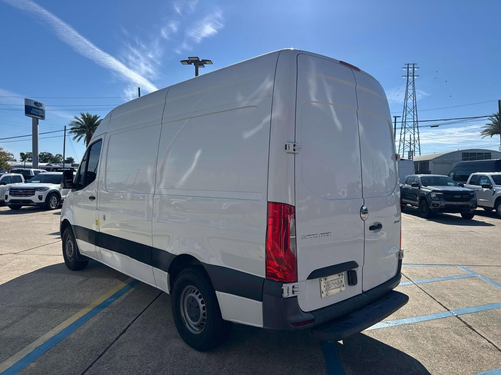 Used 2020 Freightliner Sprinter 2500 image 7