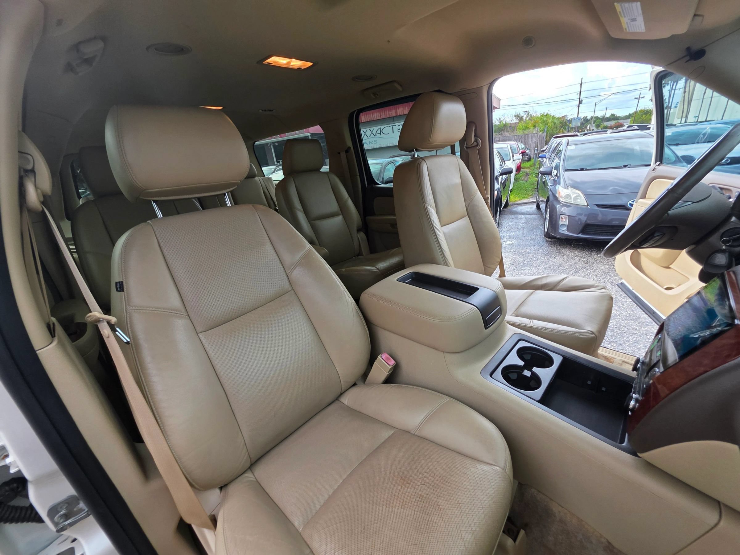 Used 2012 GMC Yukon XL SLT w/ Regional Value Package RWD image 23
