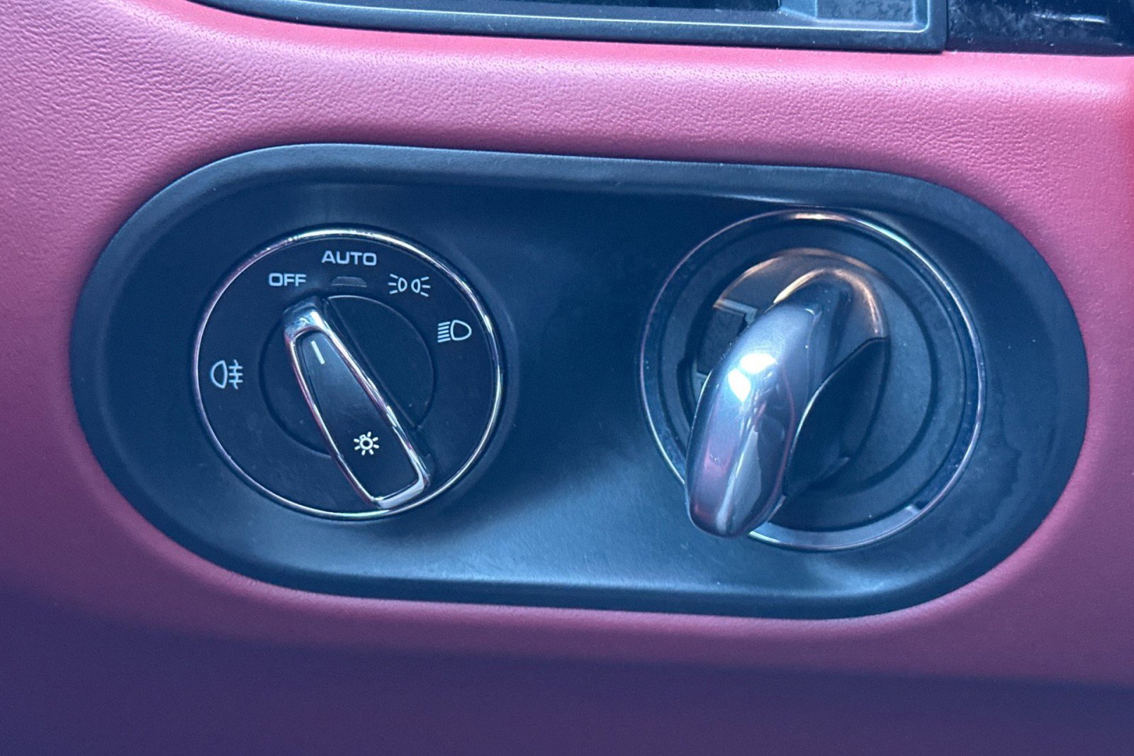 Certified 2022 Porsche Macan image 23