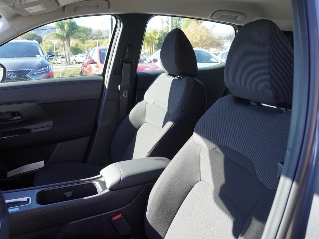 New 2026 Nissan Kicks S image 18