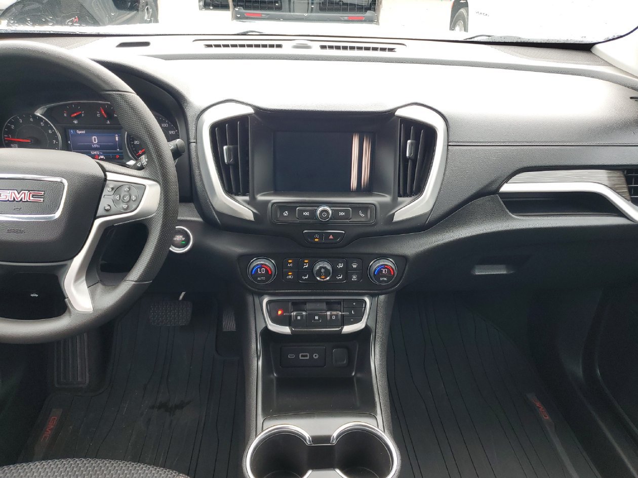 Used 2022 GMC Terrain SLE w/ Driver Convenience Package FWD image 13