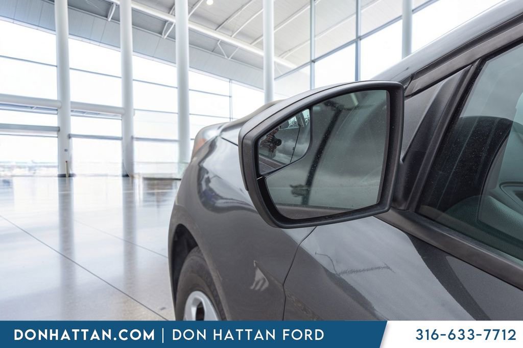 Used 2017 Ford Focus S image 32