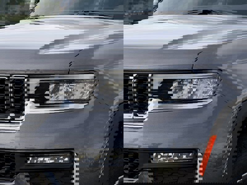 New 2026 Jeep Grand Cherokee Limited w/ Luxury Tech Group II image 10