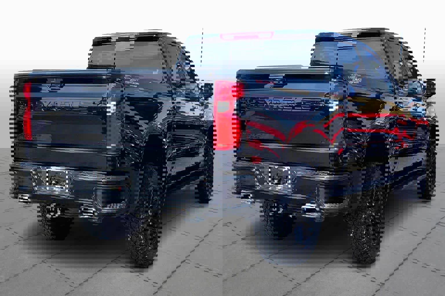 Used 2024 Chevrolet Silverado 1500 LT Trail Boss w/ Convenience Package II image 13