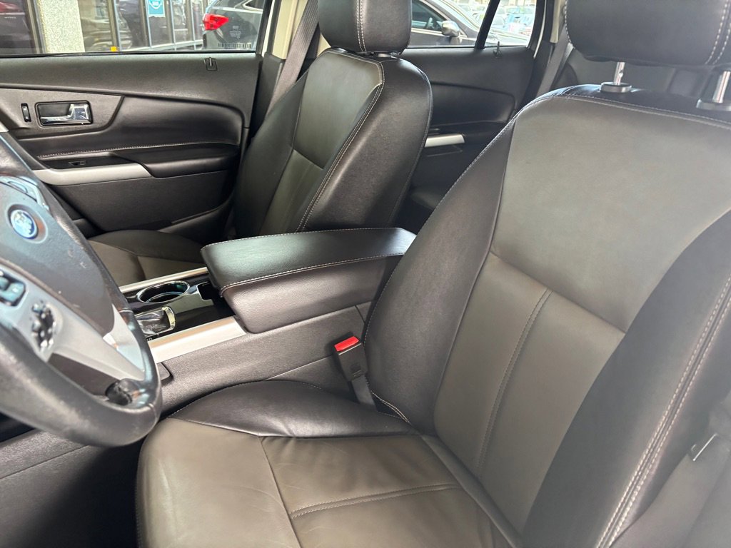 Used 2013 Ford Edge Sport w/ Driver Entry Pkg FWD image 6