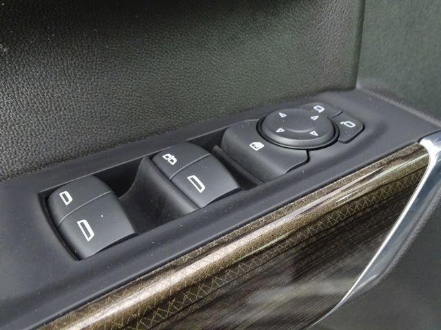 Used 2021 Chevrolet Silverado 1500 RST image 17