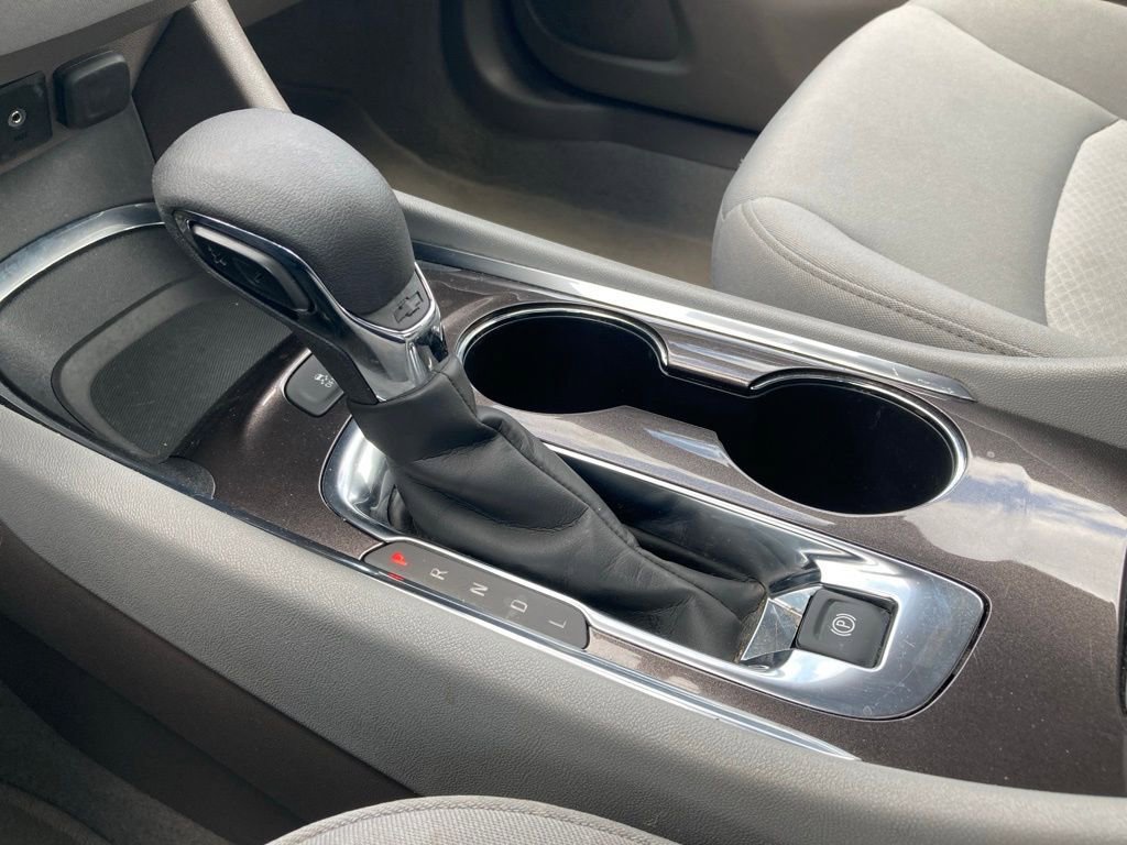 Used 2025 Chevrolet Malibu LT FWD image 28