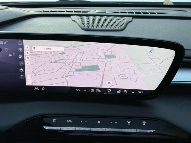 New 2026 Buick Enclave Avenir w/ Super Cruise Package FWD image 13
