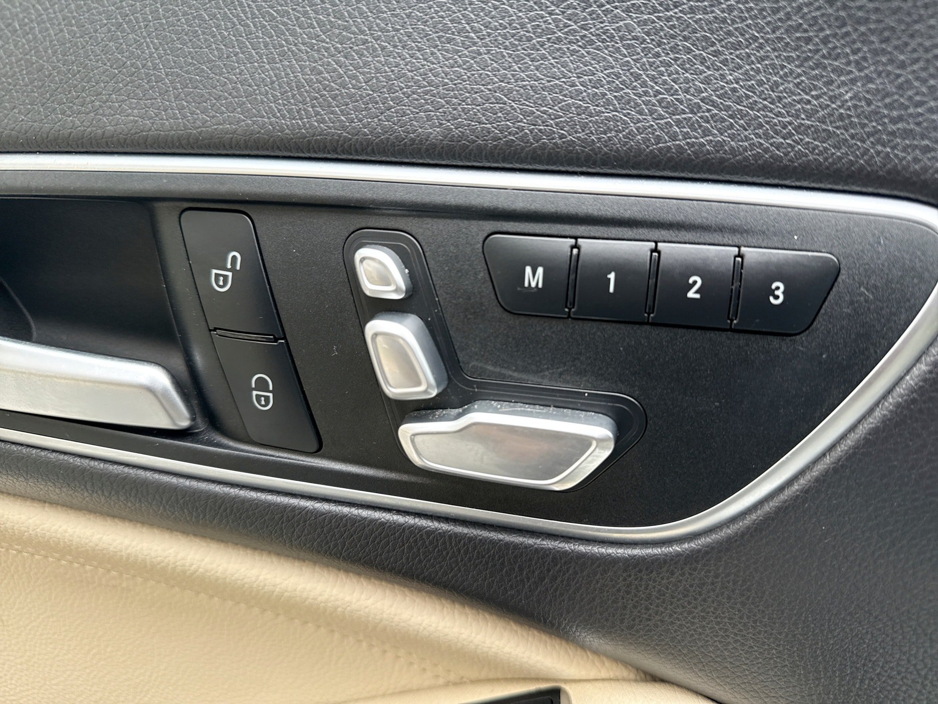 Used 2019 Mercedes-Benz CLA 250 4MATIC image 14