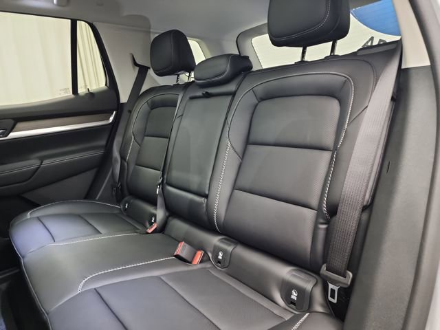 Used 2026 GMC Terrain Denali w/ LPO, Black Badging Package image 33