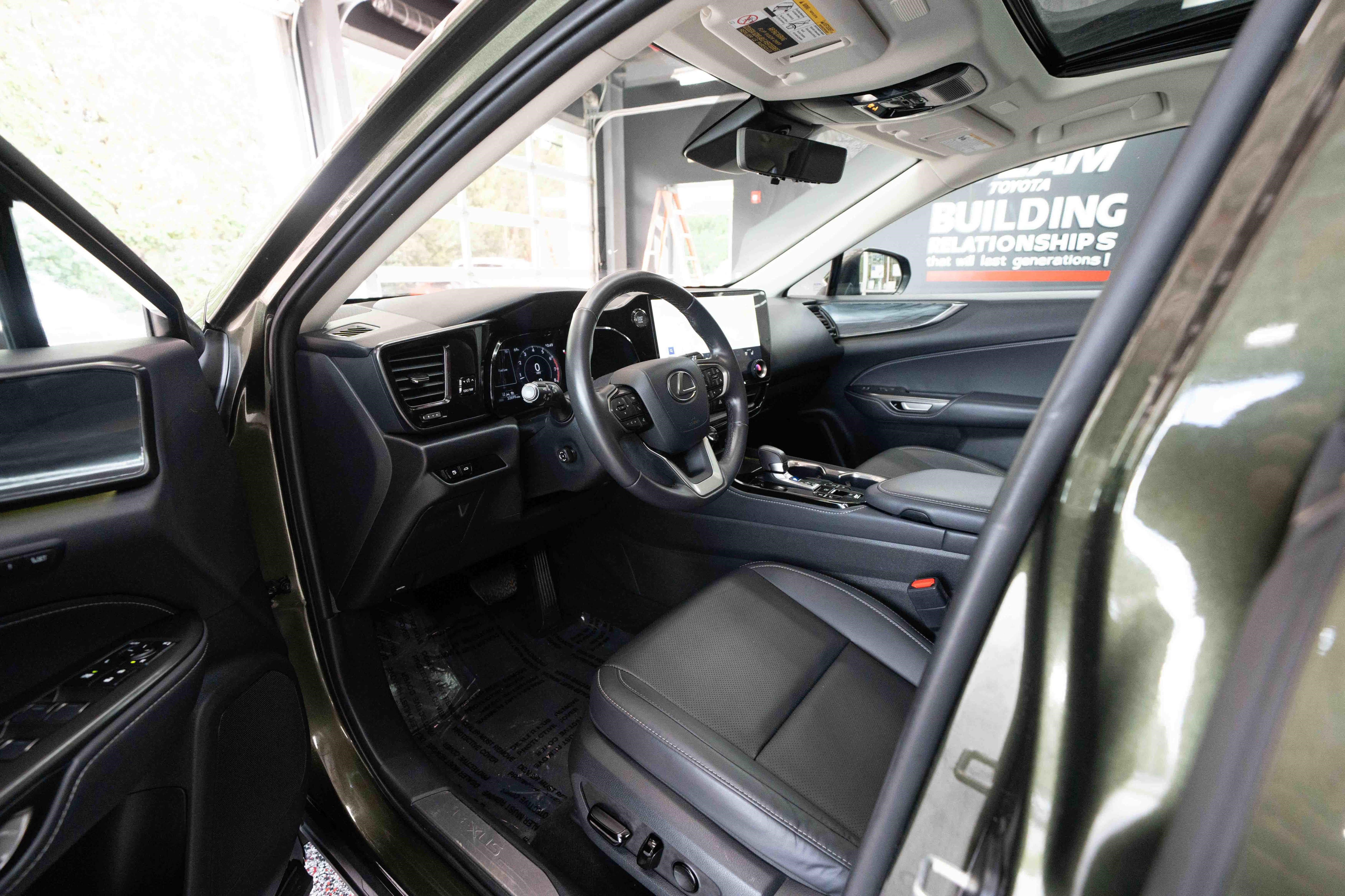 Used 2024 Lexus NX 350 AWD image 8