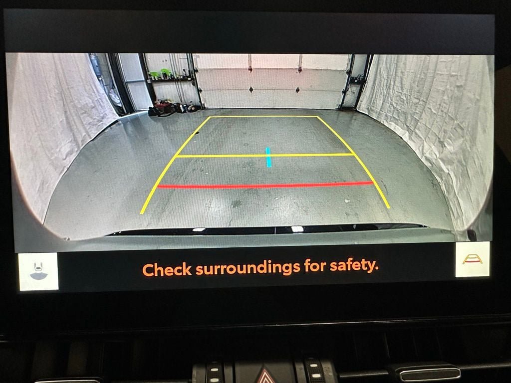 Used 2025 Toyota RAV4 XSE w/ Weather Package AWD/4WD image 38