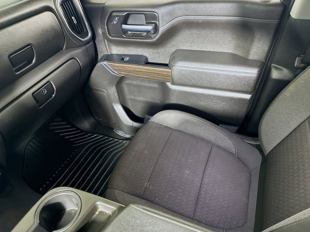Used 2022 Chevrolet Silverado 1500 LT AWD/4WD image 20